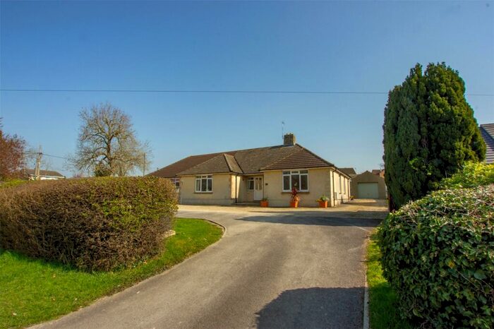 1 Bedroom Apartment To Rent In Corbett Road, Carterton, Oxfordshire, OX18