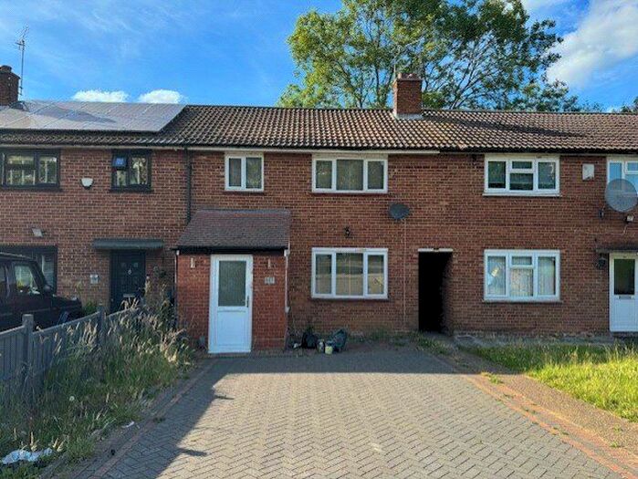 3 Bedroom Terraced House To Rent In Dabbs Hill Lane, Northolt, UB5