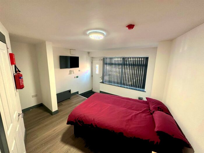 Studio To Rent In Attercliffe Road, Sheffield, S9