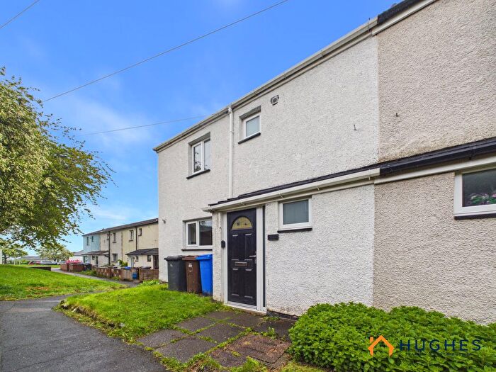 3 Bedroom End Terrace House For Sale In Deer Park Road, Stannington, Sheffield, S6