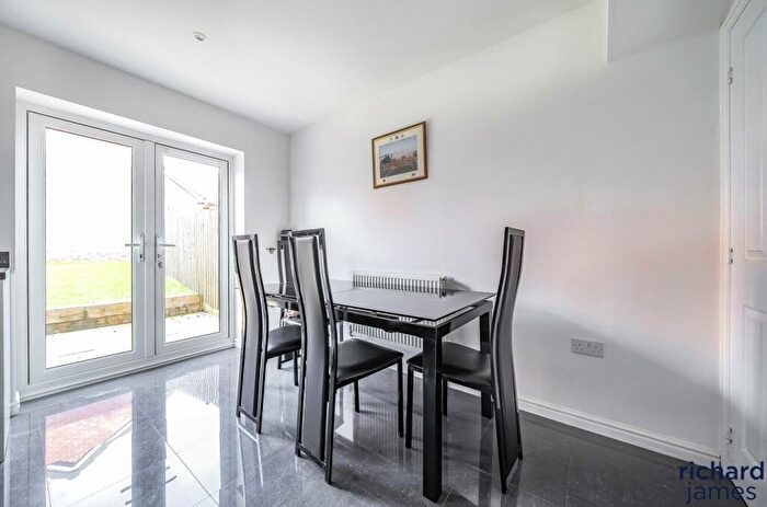 3 Bedroom Terraced House For Sale In Malone Avenue, St Andrews Ridge, Swindon, SN25