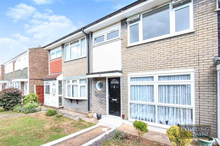 3 Bedroom Terraced House To Rent In Hendon Close, Wickford, SS12