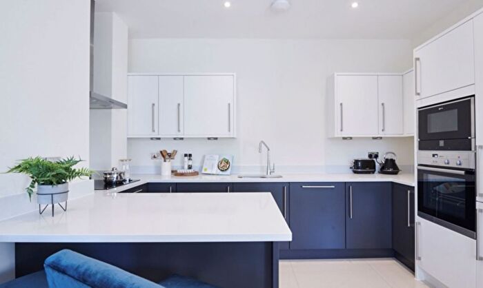 2 Bedroom Flat To Rent In Palace Wharf, Rainville Road, W6