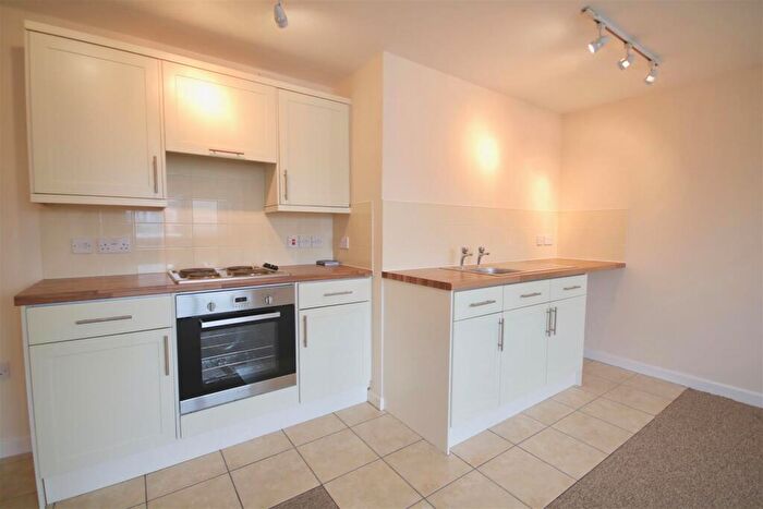 2 Bedroom Flat To Rent In Amber Court, Fratton Road, Portsmouth, PO1