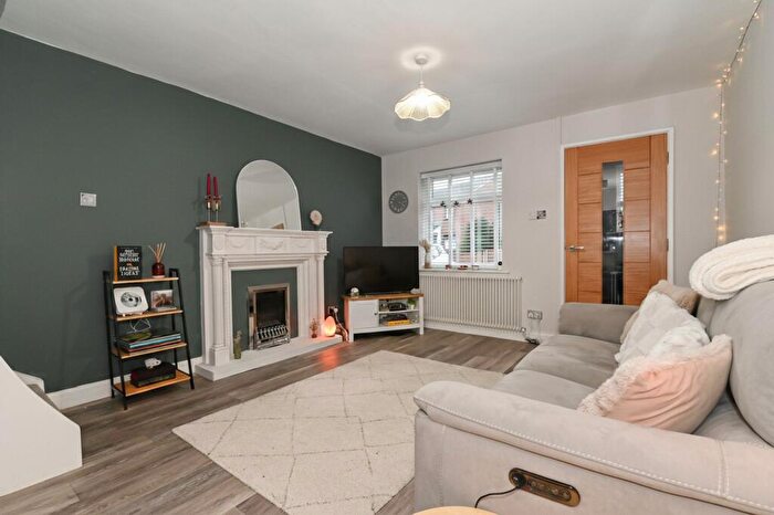 2 Bedroom Semi Detached House For Sale In Pendlecroft Avenue, Swinton, M27