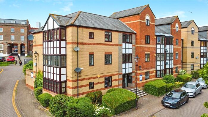 1 Bedroom Apartment For Sale In Maltings Place, Reading, Berkshire, RG1