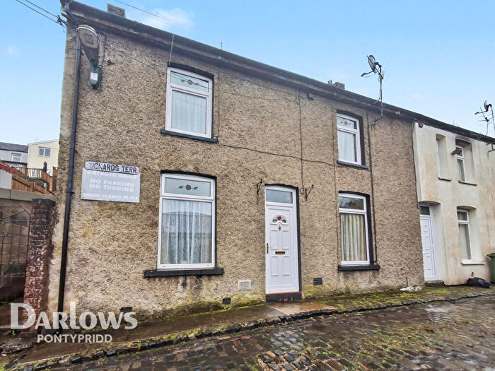 4 Bedroom End Of Terrace House For Sale In Rickard Terrace, Pontypridd, CF37