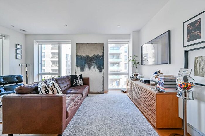 2 Bedroom Flat For Sale In West Parkside, Greenwich Millennium Village, London, SE10