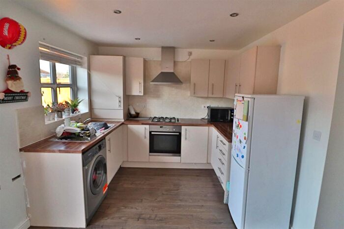 3 Bedroom Town House For Sale In Adamson Close, Latchford, Warrington, WA4