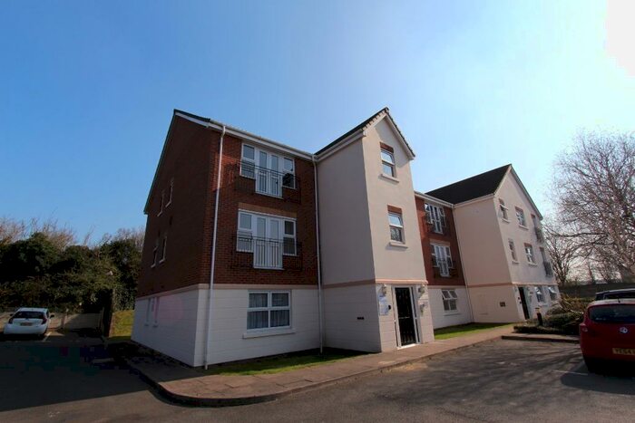 2 Bedroom Flat To Rent In Peckerdale Gardens, Spondon, Derby, DE21
