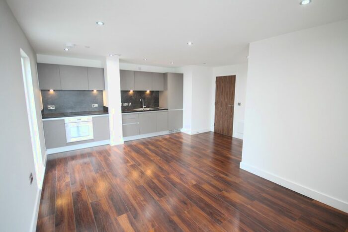 2 Bedroom Flat To Rent In Cambridge Street, Manchester, M1