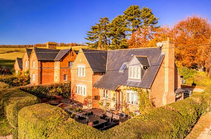 3 Bedroom Detached House For Sale In Thyme Cottage, Streatley On Thames RG8