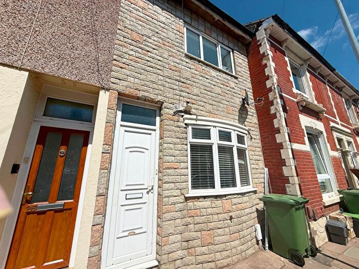 2 Bedroom Terraced House To Rent In Gruneisen Road, Stamshaw, PO2