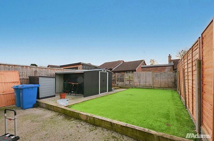 3 Bedroom Semi-Detached House For Sale In Latham Avenue, Runcorn, WA7