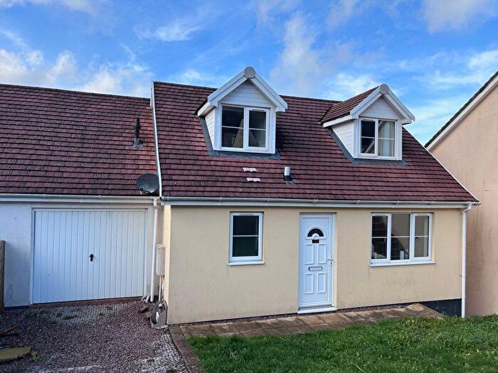 4 Bedroom Detached House For Sale In Staple Edge View, Cinderford, GL14
