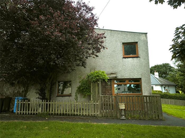 2 Bedroom Detached House For Sale In Strathlogie, Westfield, Bathgate, West Lothian, EH48