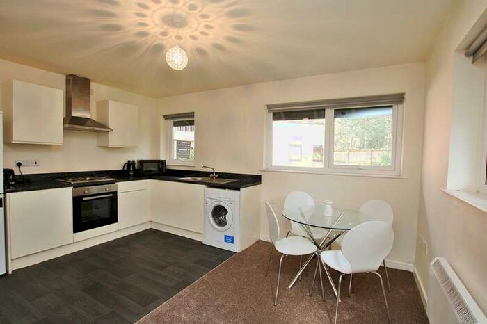 1 Bedroom Bungalow To Rent In Hamnett Court, Birchwood, Warrington, WA3