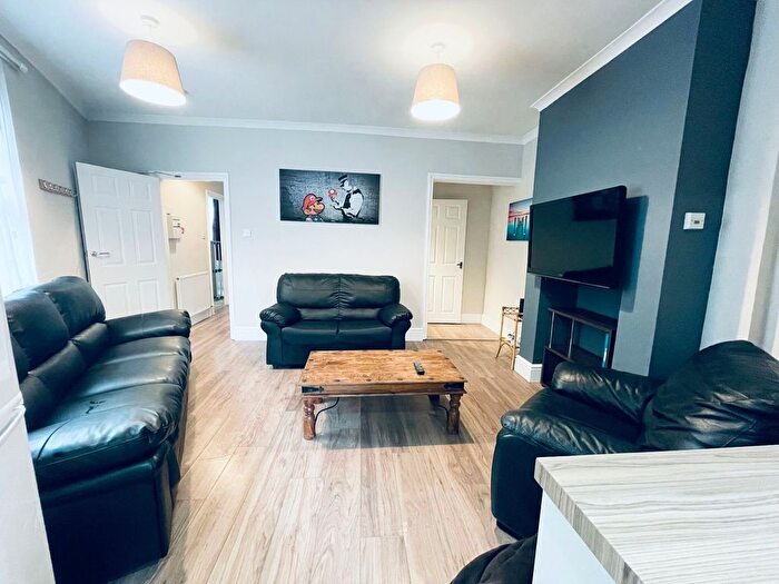 6 Bedroom Semi Detached House To Rent In Swindon Road, Cheltenham, GL51