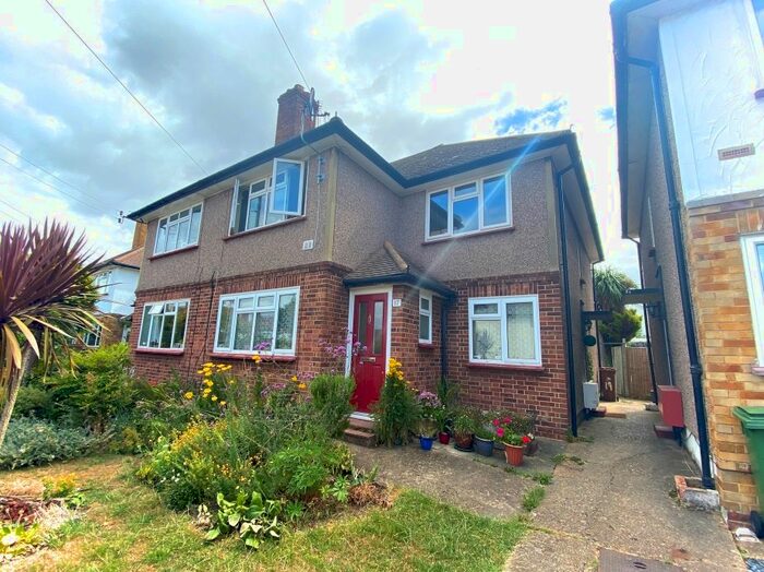 2 Bedroom Maisonette To Rent In Denbigh Close, Sutton, SM1