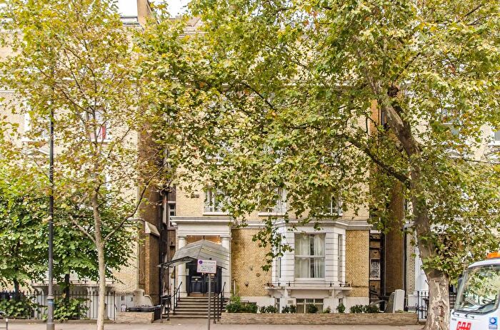 1 Bedroom Flat To Rent In Cromwell Road, Earls Court, London, SW5