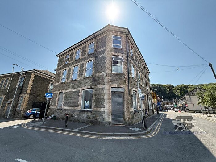 1 Bedroom Flat To Rent In Station Street, Porth, Rhondda Cynon Taff., CF39