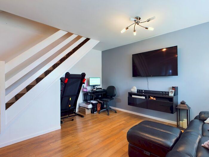 3 Bedroom Semi-Detached House To Rent In Radnor Drive, Morriston, Swansea, SA6