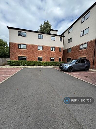 2 Bedroom Flat To Rent In Prestfield Court, Whitefield, Manchester, M45