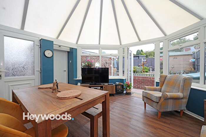 4 Bedroom Semi-Detached House For Sale In Stephens Way, Bignall End, Stoke-on-Trent, ST7