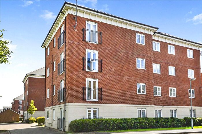 2 Bedroom Flat To Rent In Baxter Road, Watford, Hertfordshire, WD24