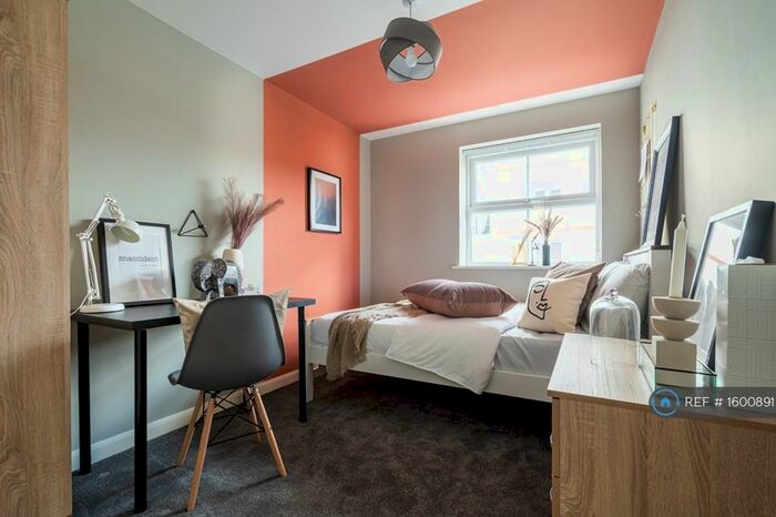 8 Bedroom Semi-Detached House To Rent In Poppleton Close, Coventry, CV1