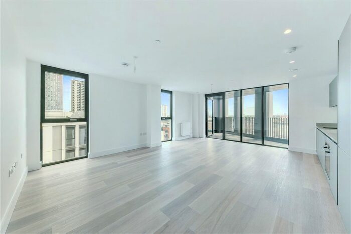 2 Bedroom Flat To Rent In Marshgate Lane, London, E15