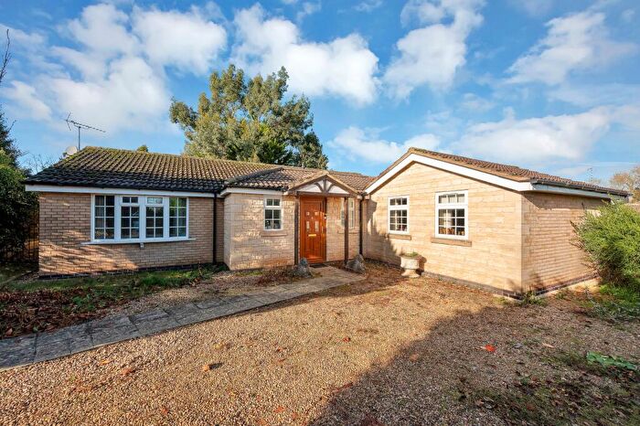 3 Bedroom Detached Bungalow For Sale In Edmonton Way, Oakham, LE15