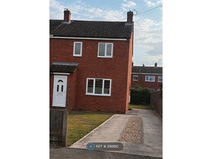 3 Bedroom Semi-detached House To Rent In Camborne Crescent, Retford, DN22