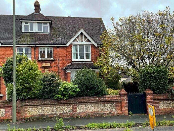 Semidetached House For Sale In Ground Rents, Nutfield Road, Merstham