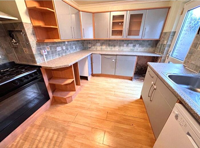 3 Bedroom Detached House To Rent In Golf Rd, London, W5