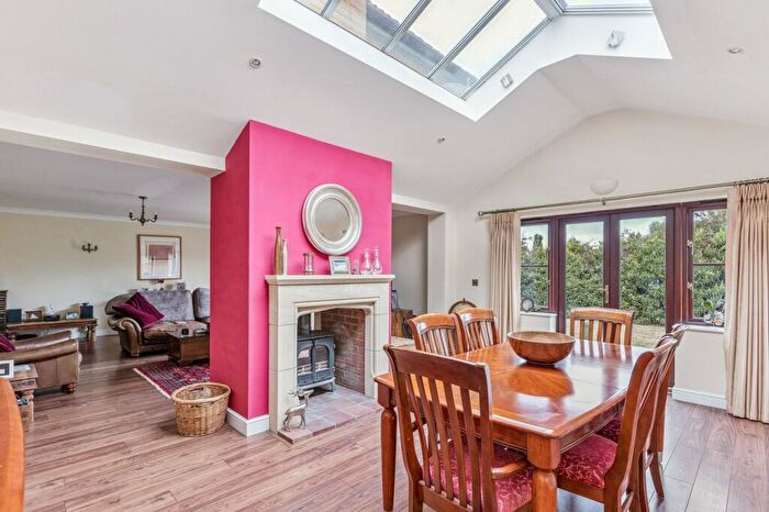 5 Bedroom Detached House For Sale In Whiteman Close, Langford, Biggleswade, SG18