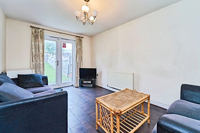 5 Bedroom Town House For Sale In Hospital Street, Walsall, WS2