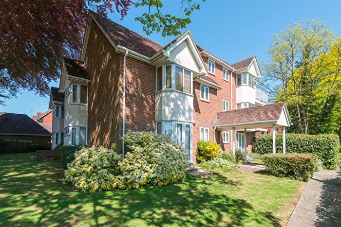 2 Bedroom Apartment For Sale In Rheims Court, London Road, Canterbury, CT2