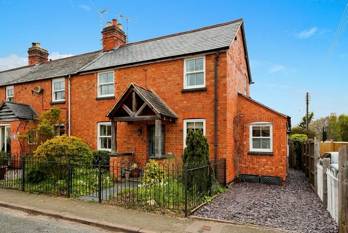 3 Bedroom End Of Terrace House For Sale In Main Street, Sedgeberrow, Evesham, WR11