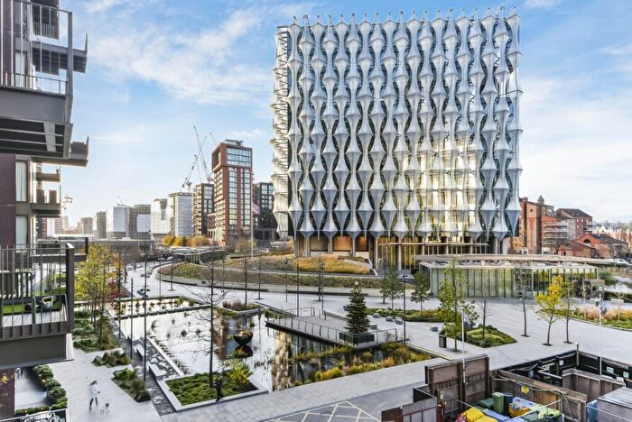 2 Bedroom Flat To Rent In Viaduct Gardens, Embassy Gardens, Nine Elms, London, SW11