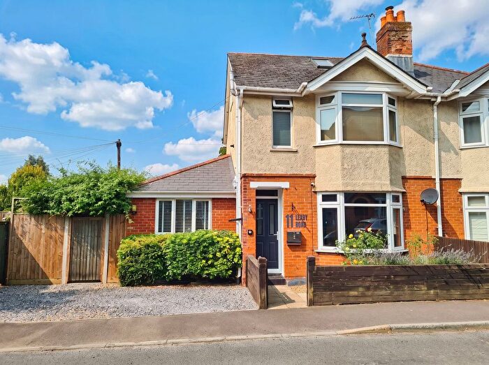 3 Bedroom Semi-detached House For Sale In Lexby Road, Eling, SO40