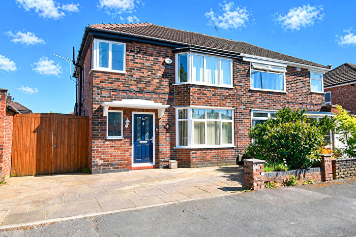 3 Bedroom Semi Detached House For Sale In Durnford Avenue, Urmston, M41