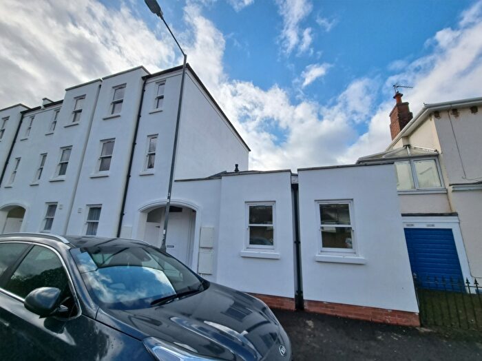 2 Bedroom Apartment To Rent In Rai Court, Leamington Spa, CV32