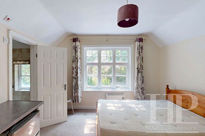 1 Bedroom Flat To Rent In Balcombe Road, Crawley, RH10