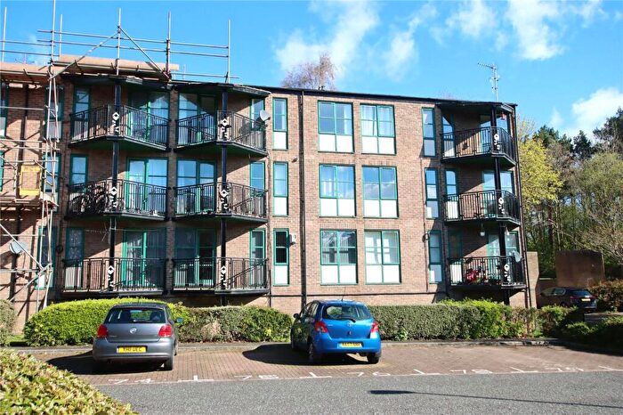 1 Bedroom Flat For Sale In Lumley Close, Washington, Tyne And Wear, NE38