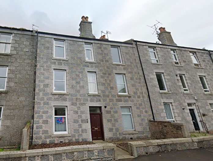 1 Bedroom Flat To Rent In Chestnut Row, City Centre, Aberdeen, AB25