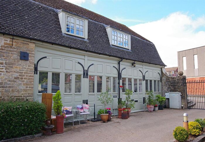 2 Bedroom End Of Terrace House For Sale In The Planks, Old Town, Swindon, SN3