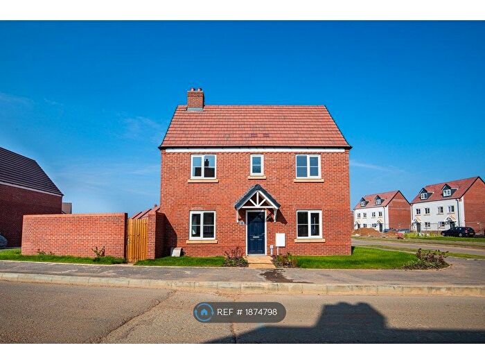 3 Bedroom Detached House To Rent In Nursery Way, Warwick, CV34