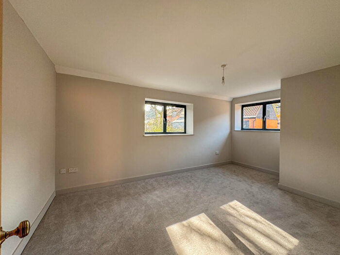 2 Bedroom Barn Conversion For Sale In Church Lane, Beaumont, CO16
