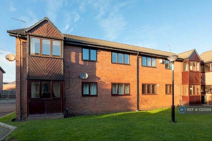 2 Bedroom Flat To Rent In Shiremoor, Newcastle Upon Tyne, NE27